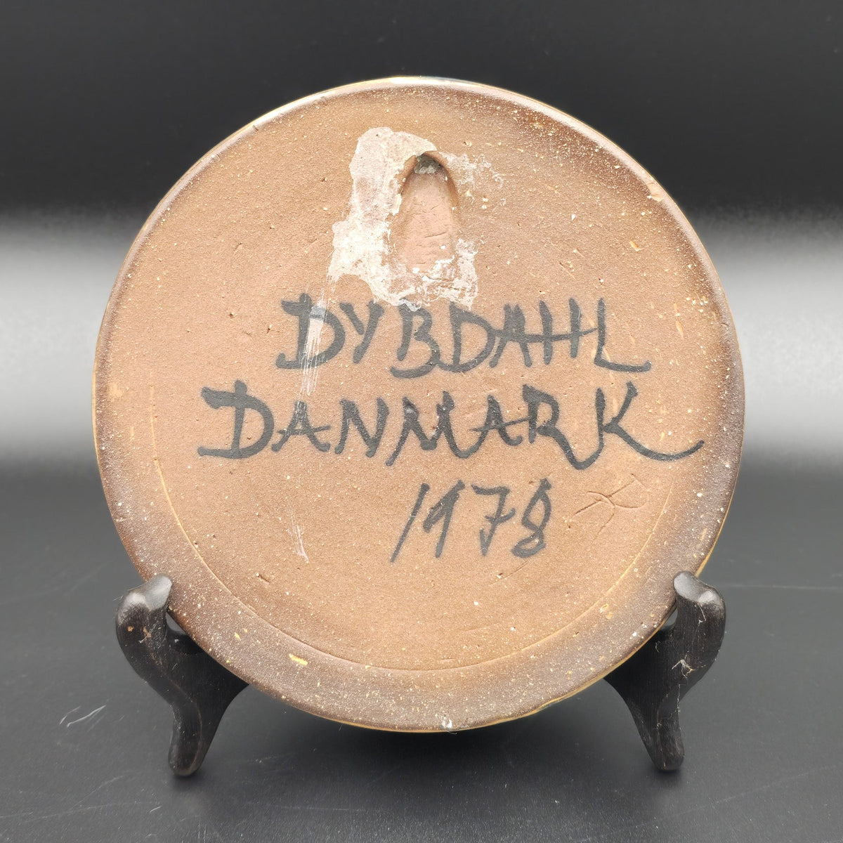 PALLE MARGRETHE DYBDAHL ICE SKATER WINTER LANDSCAPE ROUND CERAMIC WA palle-margrethe-dybdahl-ice-skater-winter-landscape-round-ceramic-wa
