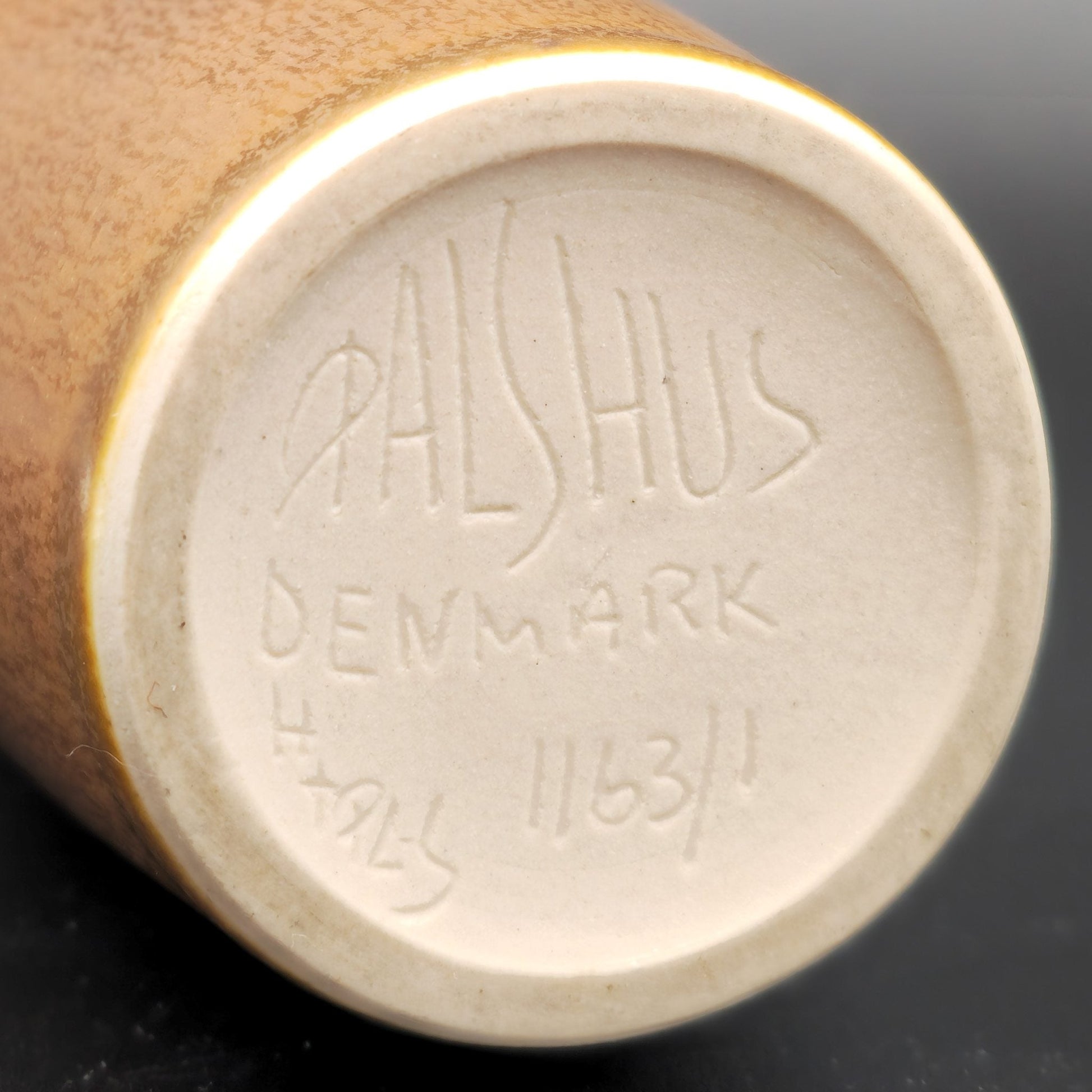 PER LINNEMANN SCHMIDT PALSHUS DARK BROWN HAREFUR GLAZED TORPEDO STONEWARE VASE | 20TH CENTURY Mollaris.com 