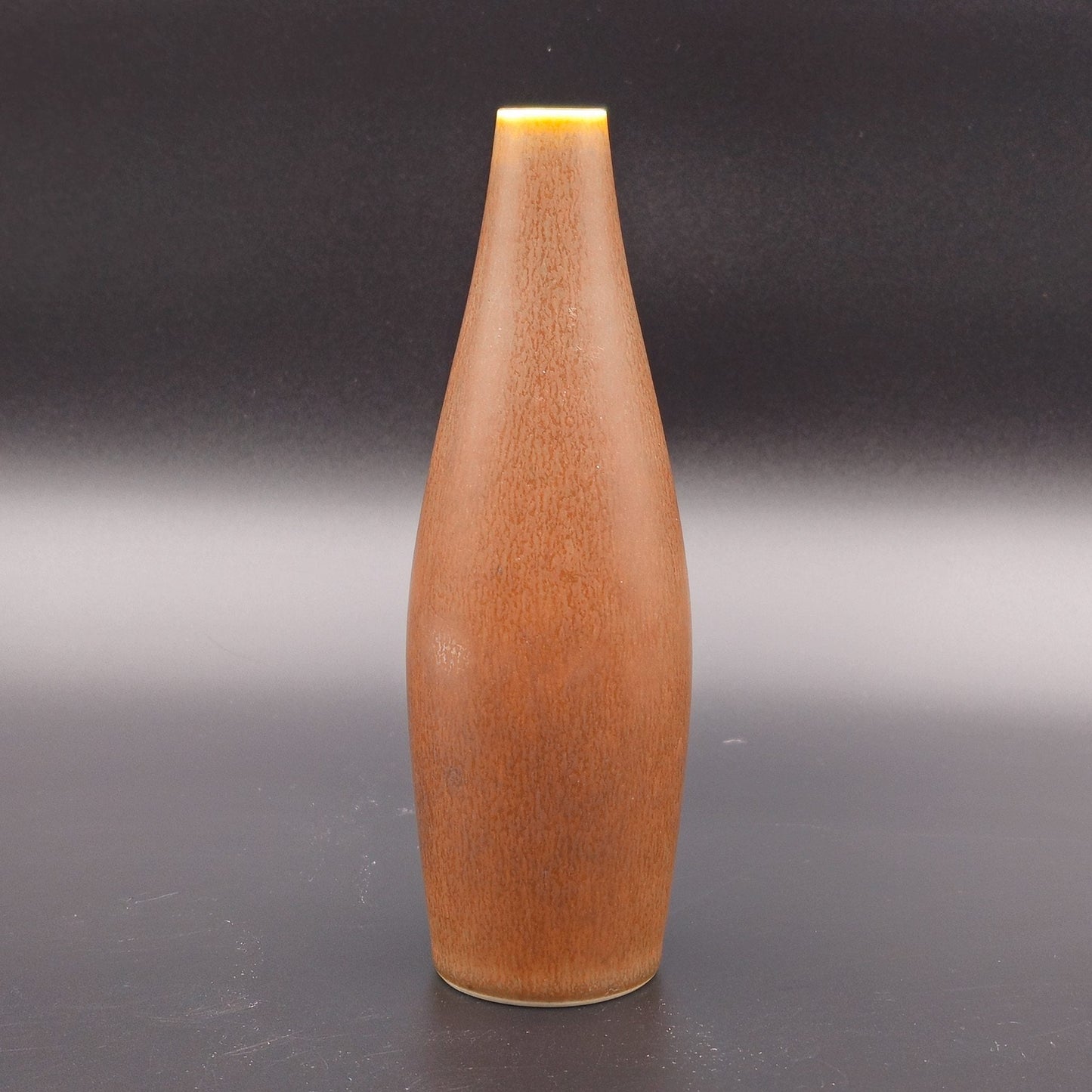 PER LINNEMANN SCHMIDT PALSHUS DARK BROWN HAREFUR GLAZED TORPEDO STONEWARE VASE | 20TH CENTURY Mollaris.com 