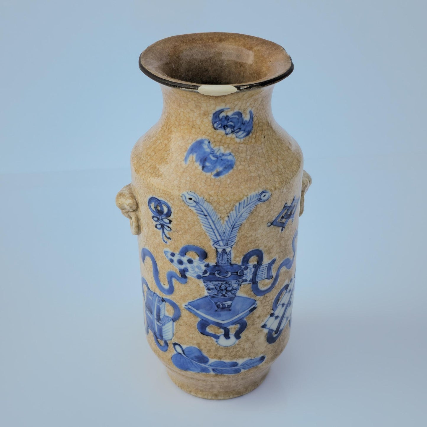 Chinese 19thC. Blue and White Café au lait Crackle Ground Glaze Porcelain Vase Qing