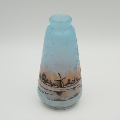 A DAUM NANCY CAMEO ENAMELLED GLASS VASE WITH DUTCH WINTER LANDSCAPE SCENE | EARLY 20TH CENTURY