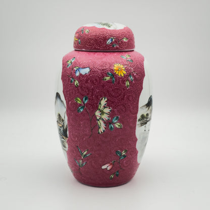 AN EXCEPTIONAL CHINESE FAMILLE ROSE LANDSCAPE SCRAFFIATO RUBY GROUND LIDDED JAR | LATE REPUBLIC PERIOD, MID 20TH CENTURY