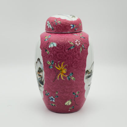AN EXCEPTIONAL CHINESE FAMILLE ROSE LANDSCAPE SCRAFFIATO RUBY GROUND LIDDED JAR | LATE REPUBLIC PERIOD, MID 20TH CENTURY