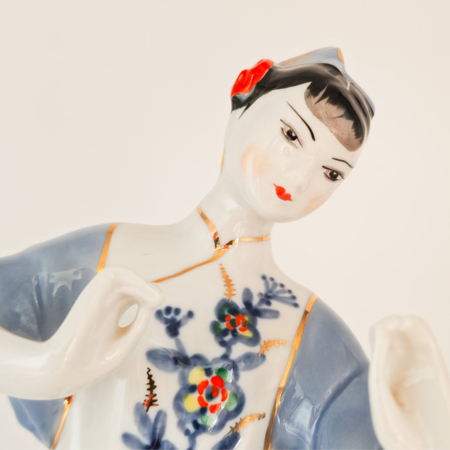 VERBILKI DANCING CHINESE GIRL PORCELAIN SCULPTURE | MID 20TH CENTURY