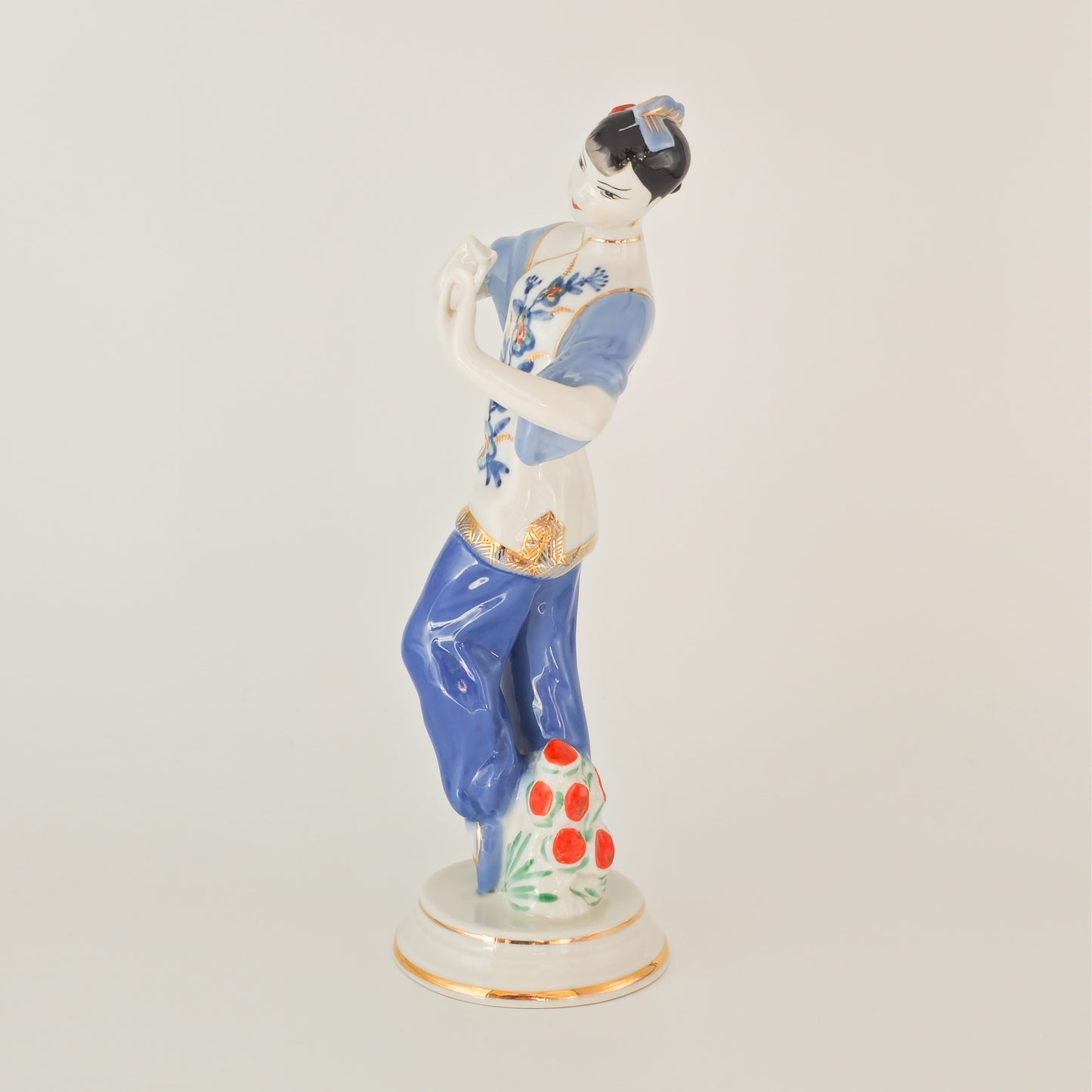 VERBILKI DANCING CHINESE GIRL PORCELAIN SCULPTURE | MID 20TH CENTURY