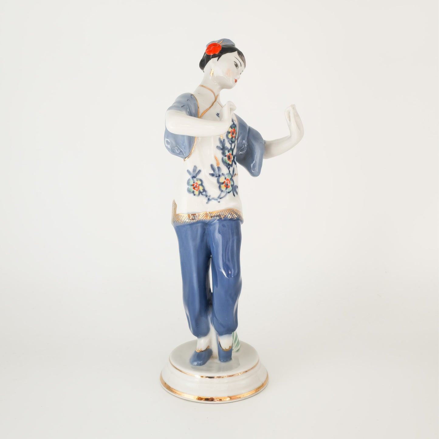 VERBILKI DANCING CHINESE GIRL PORCELAIN SCULPTURE | MID 20TH CENTURY