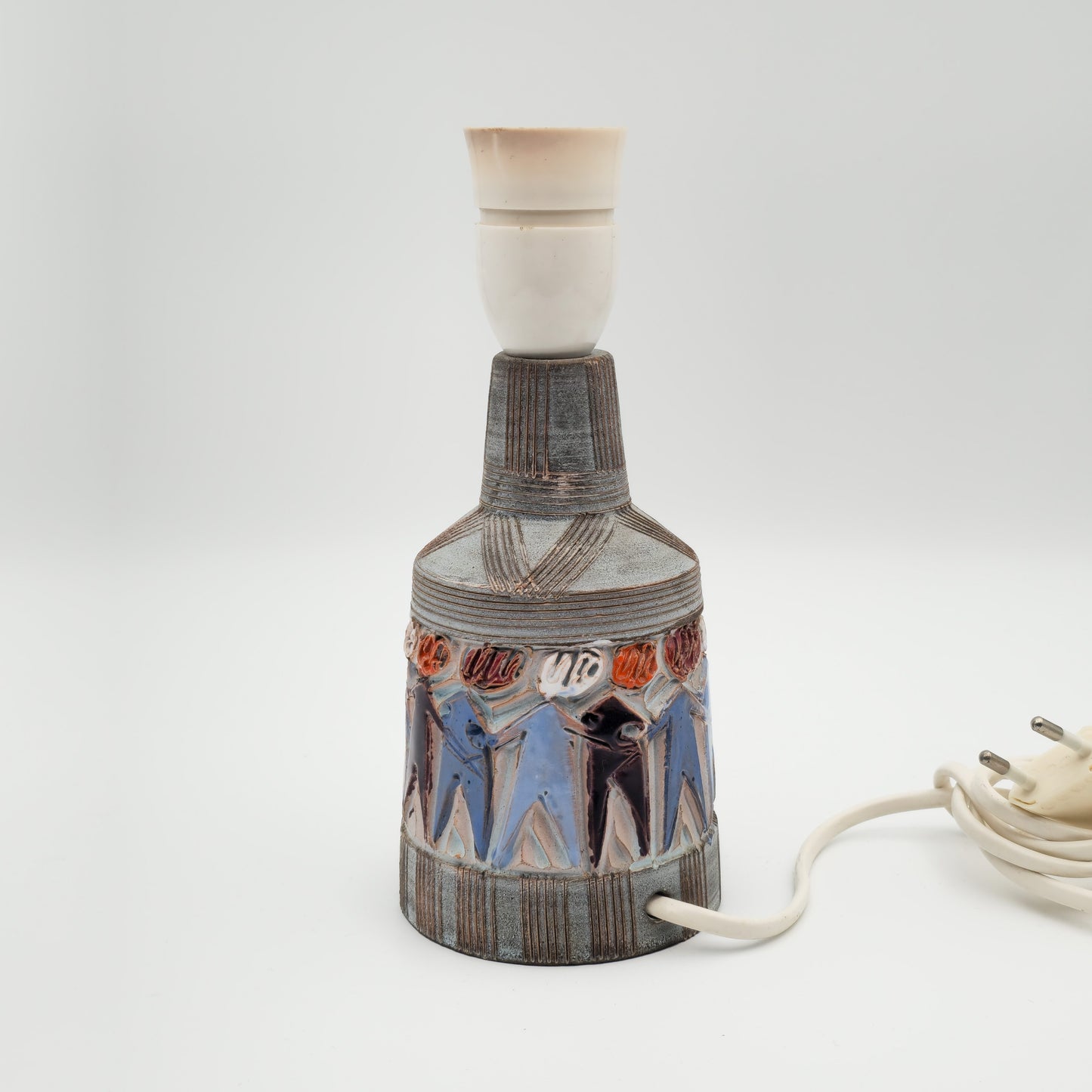 FRATELLI FANCIULLACCI DANCING PEOPLE SGRAFFITO CERAMIC TABLE LAMP | MID 20TH CENTURY