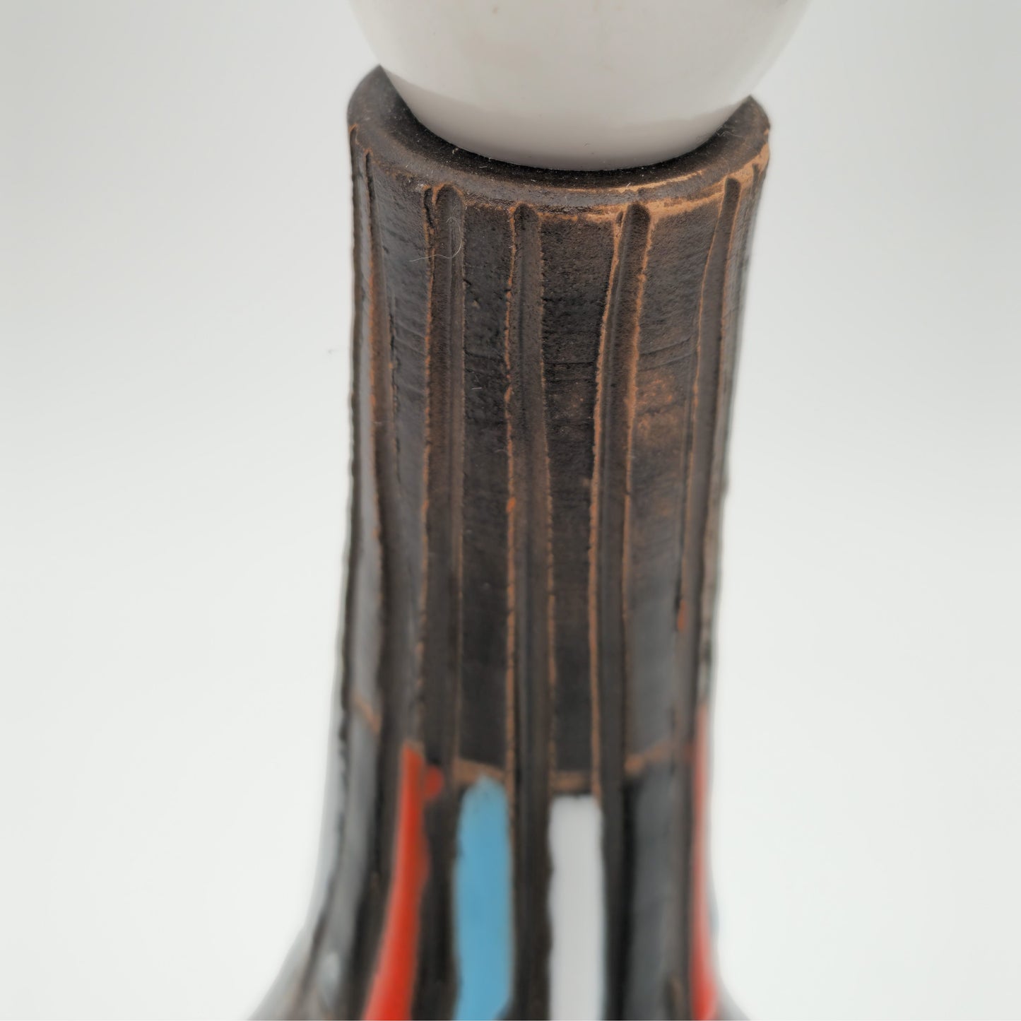 FRATELLI FANCIULLACCI COLORFUL GEOMETRIC SGRAFFITO CERAMIC TABLE LAMP | MID 20TH CENTURY