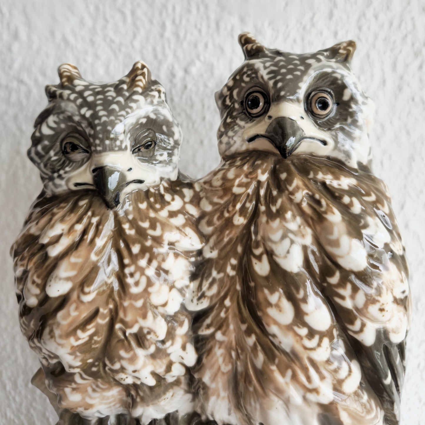 AMPHORA PAIR OF OWLETS PORCELAIN SCULPTURE | EARLY 20TH CENTURY