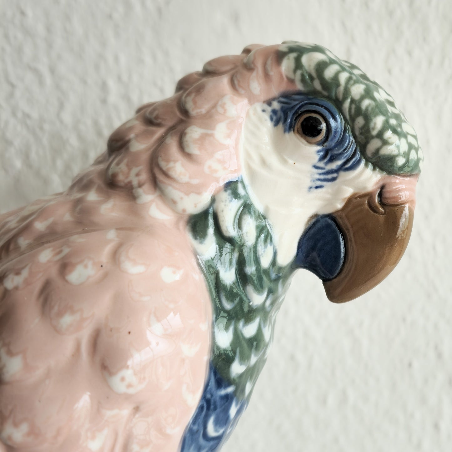 AMPHORA PARROT PORCELAIN SCULPTURE | EARLY 20TH CENTURY