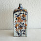 A JAPANESE IMARI PORCELAIN TOKKURI SAKE BOTTLE | EDO PERIOD, LATE 17TH CENTURY / EARLY 18TH CENTURY