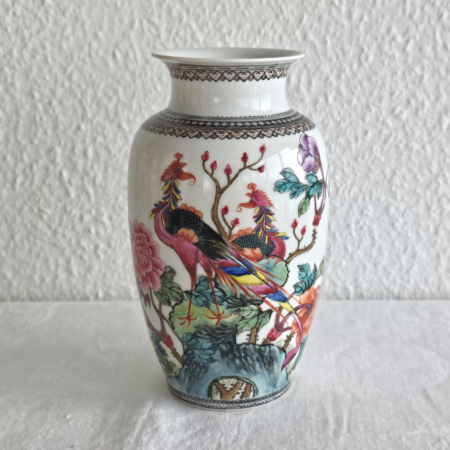 A CHINESE FAMILLE ROSE PEACOCK PAIR VASE | PRC PERIOD, MID 20TH CENTURY