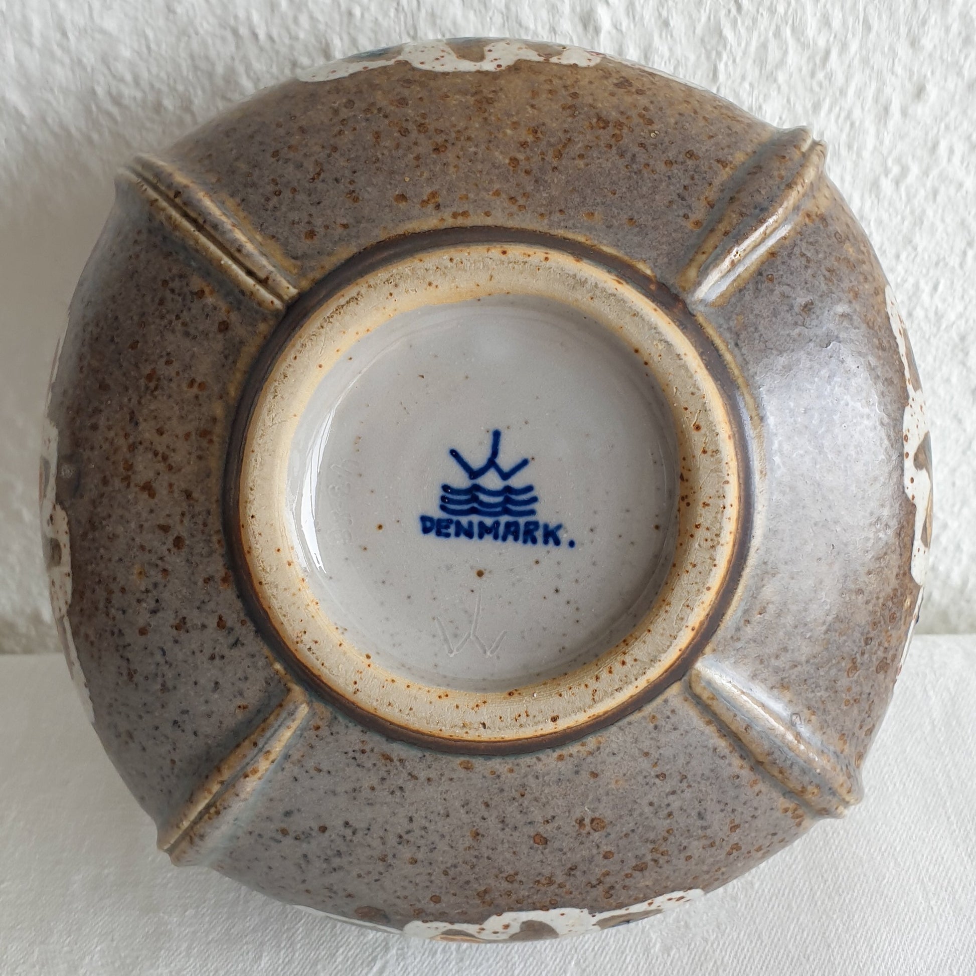 Royal Copenhagen IVAN WEISS Unique Square Stoneware Bowl Mollaris.com 