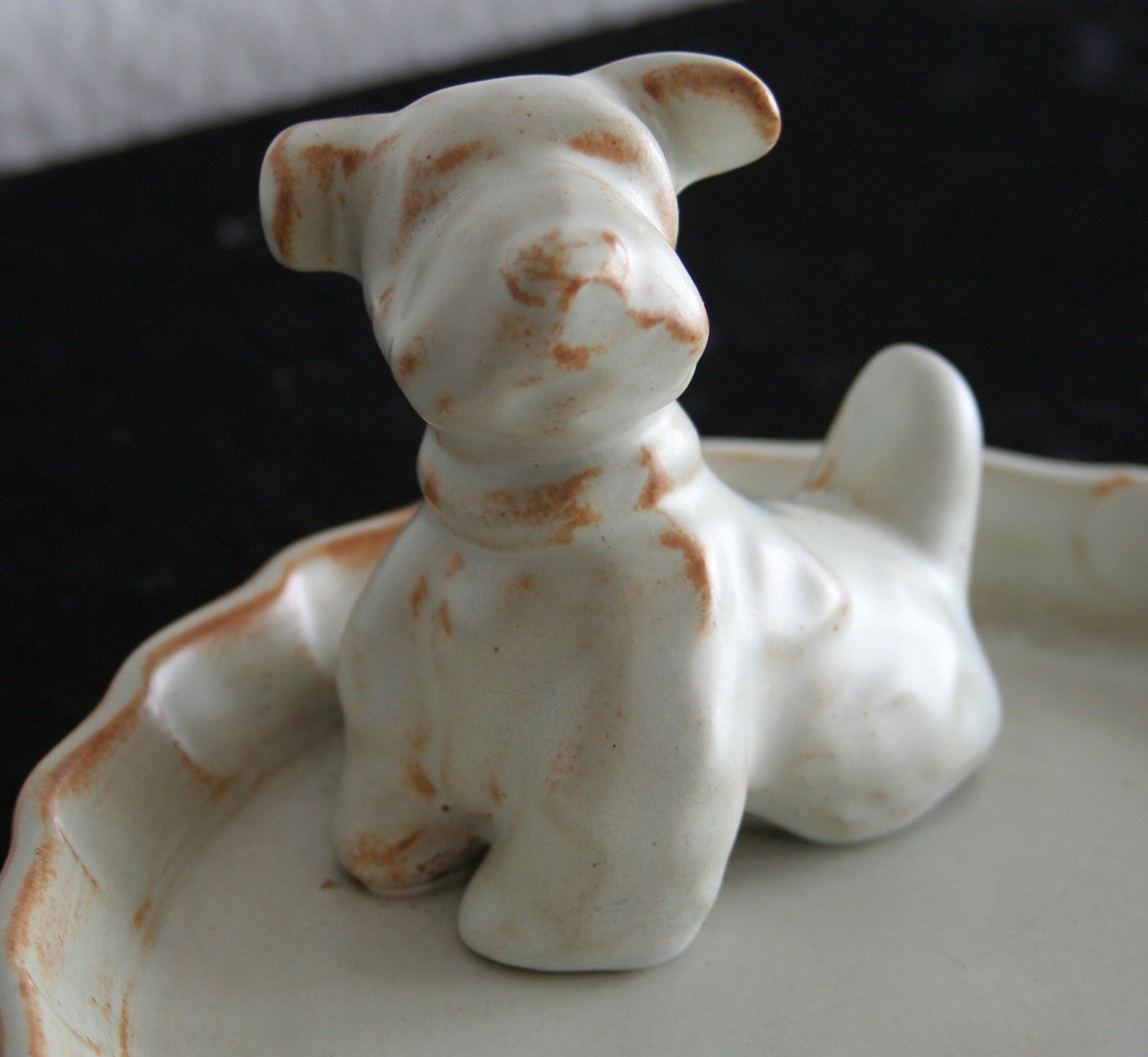 Upsala Ekeby EINAR LUTERKORT Beige Glazed Scottie Dog Stoneware Ashtray Mollaris.com 
