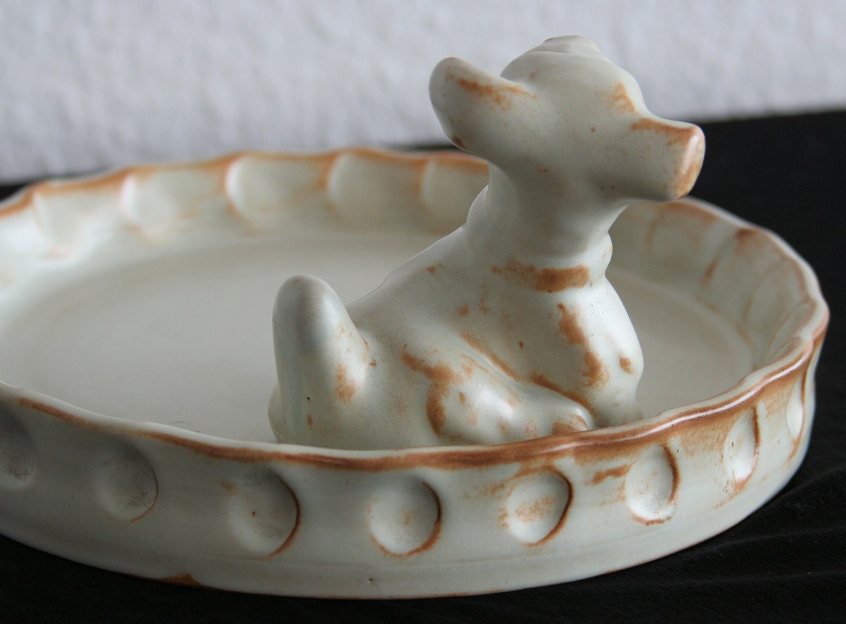 Upsala Ekeby EINAR LUTERKORT Beige Glazed Scottie Dog Stoneware Ashtray Mollaris.com 
