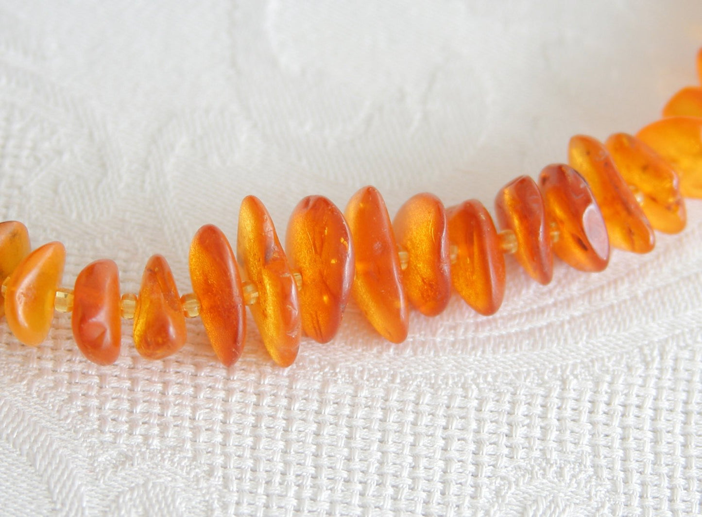 VINTAGE BALTIC AMBER Necklace Cognac 32 gr Mollaris.com 