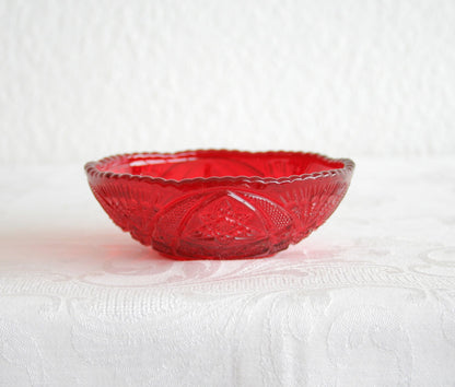 BROCKWITZ Curved Star Ruby Red Small Glass Rosebowl Mollaris.com 