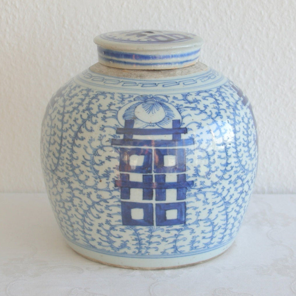 Chinese Shuangxi "DOUBLE HAPPINESS" Blue Decorated Lidded Porcelain Jar Mollaris.com 