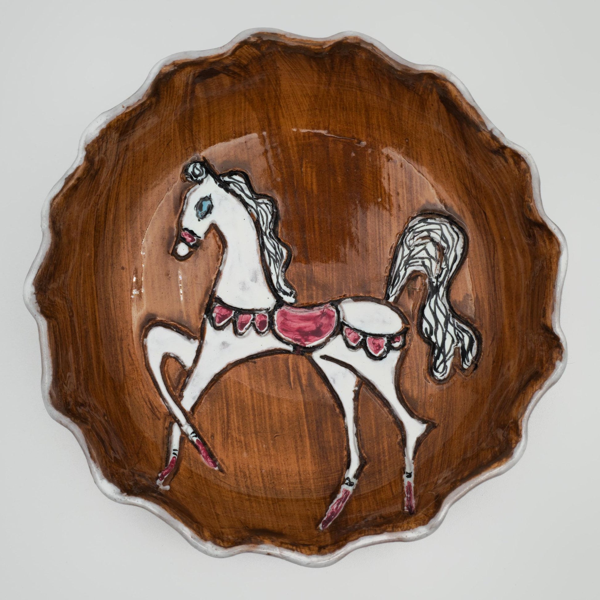 FRATELLI FANCIULLACCI Horse Sgrafitto Decorated Ruffled Rim Ceramic Bowl Mollaris.com 