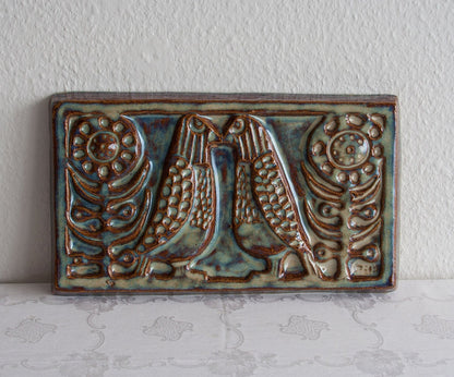 GERD HIORT PETERSEN Søholm Birds & Flowers Stoneware Wall Plaque Mollaris.com 