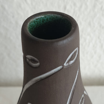 HELGE ØSTERBERG Small Sgrafitto Wines and Flowers White Glazed Stoneware Vase Mollaris.com 