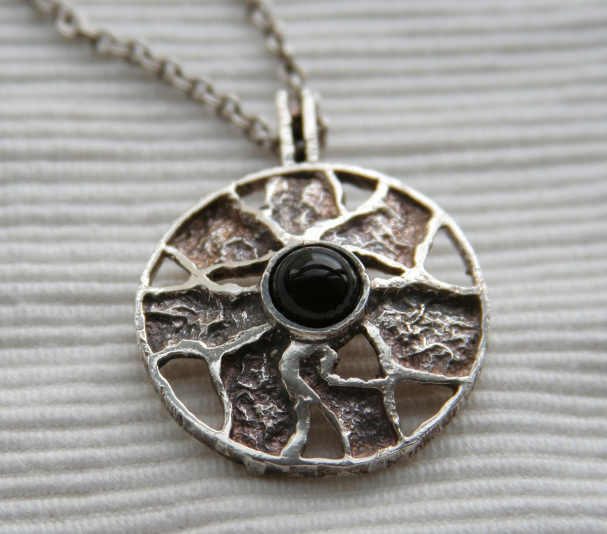 HERMANN SIERSBØL Modernist Onyx Cabochon Solid Sterling Silver Necklace Pendant (925S) Mollaris.com 