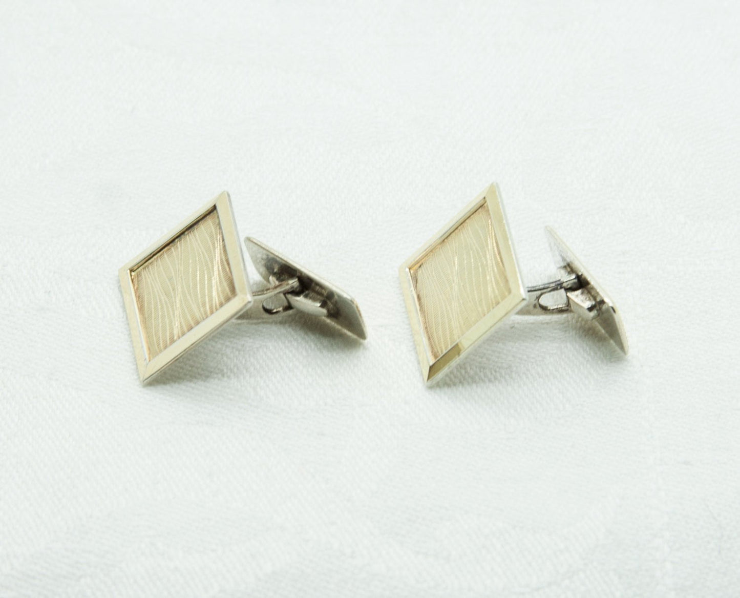HUGO GRÜN Modernist Gold-Plated Solid Silver (830S) Cufflinks Mollaris.com 