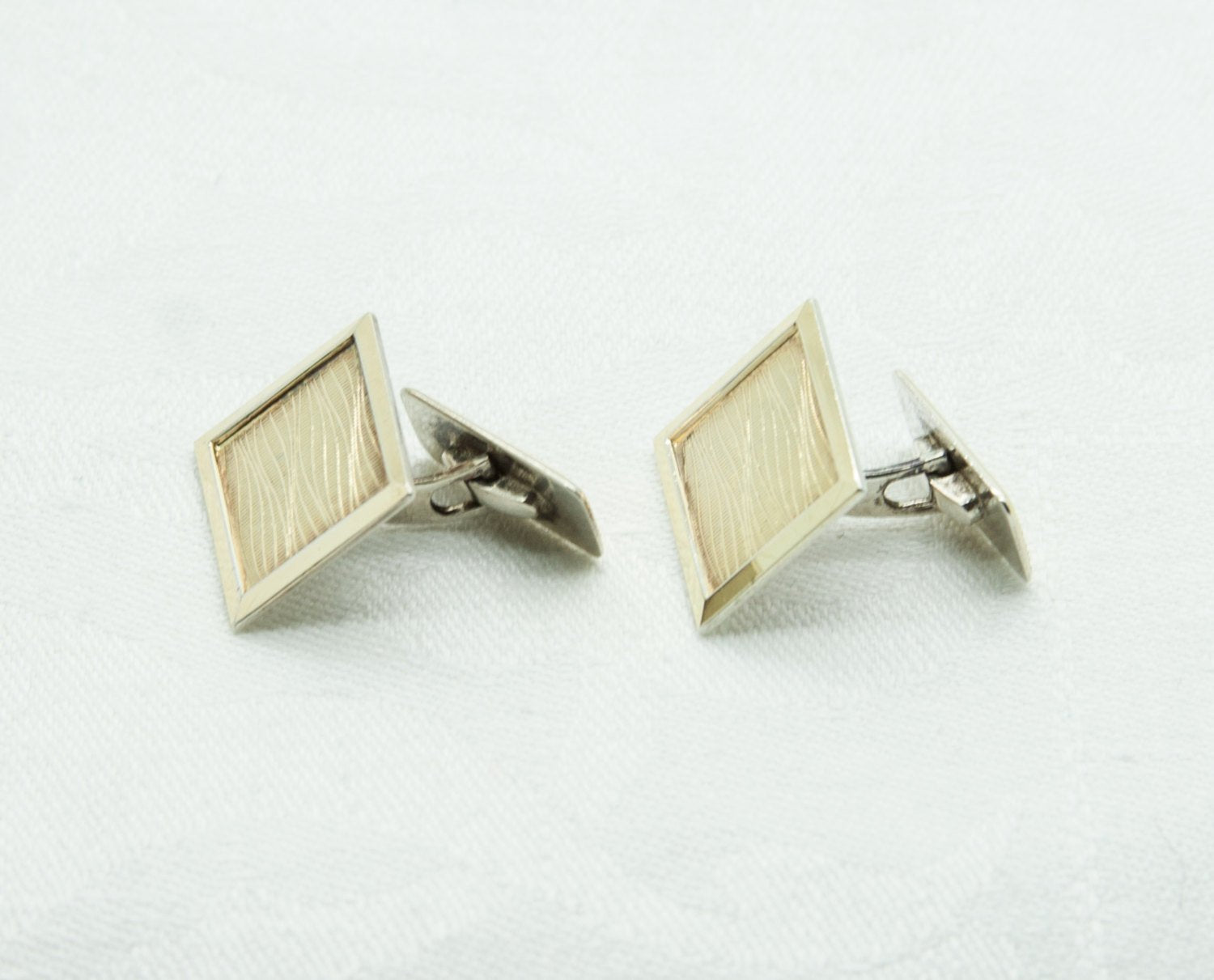 HUGO GRÜN Modernist Gold-Plated Solid Silver (830S) Cufflinks Mollaris.com 