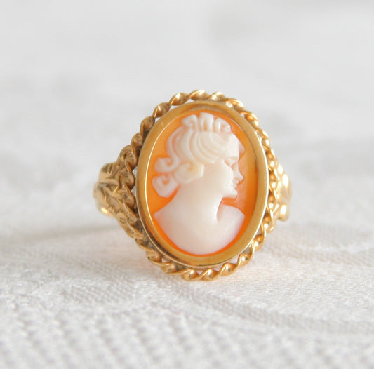 HUGO GRÜN Antique Carved Shell Cameo 14K Solid Gold (585) Ring Mollaris.com 