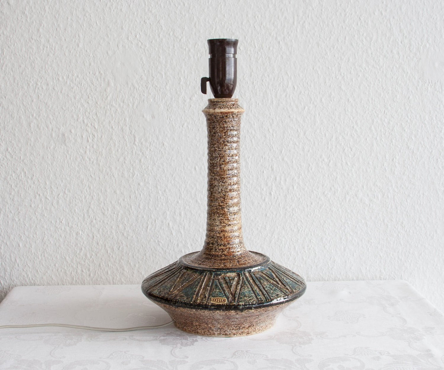 JETTE HELLERØE Geometric Decorated Ceramic Table Lamp Mollaris.com 