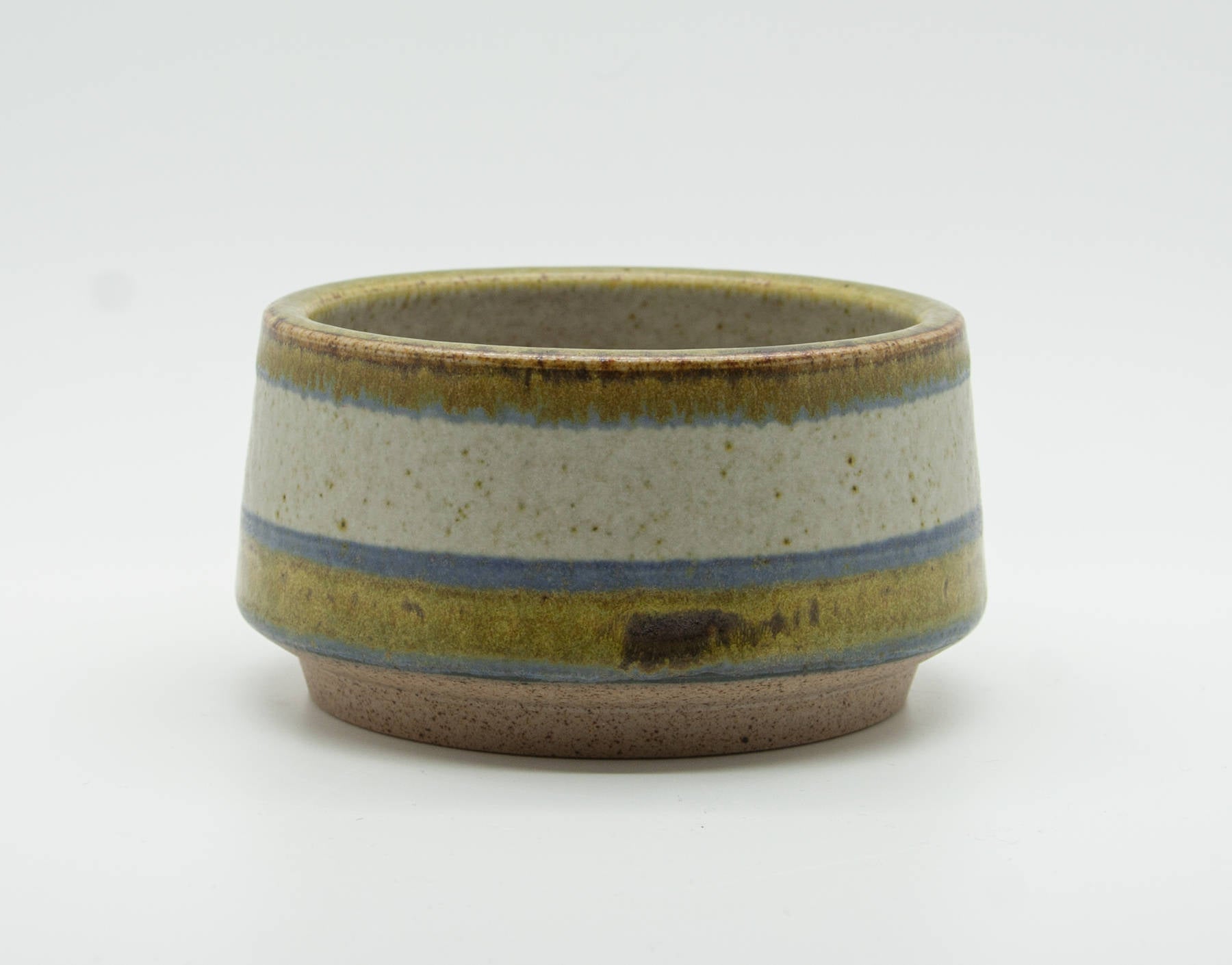 MARIANNE STARCK / MICHAEL ANDERSEN Circular Stoneware Bowl Mollaris.com 