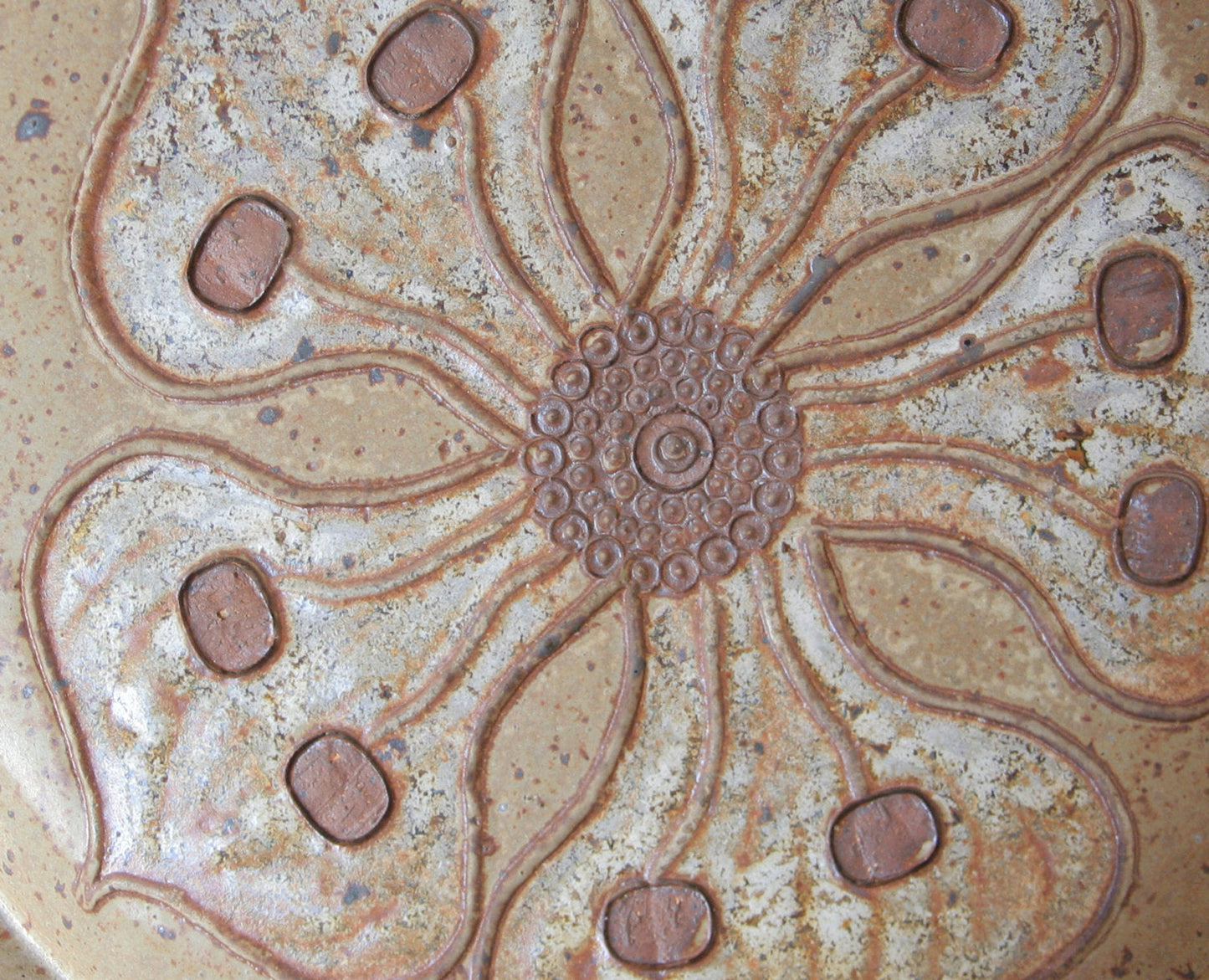 METTE LØKKE STIIL Studio Large Organic Flower Patterned Stoneware Fruit Bowl Mollaris.com 