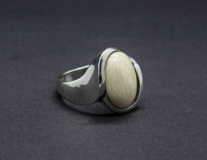 NIELS ERIK FROM Modernist Faux Ivory Cabochon Solid Sterling Silver Ring (925S) Mollaris.com 