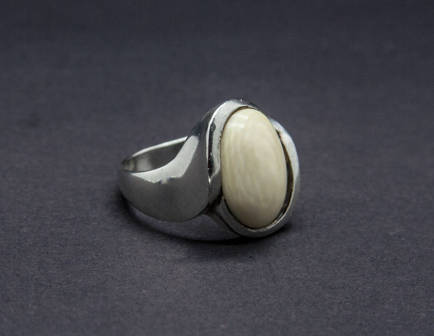 NIELS ERIK FROM Modernist Faux Ivory Cabochon Solid Sterling Silver Ring (925S) Mollaris.com 