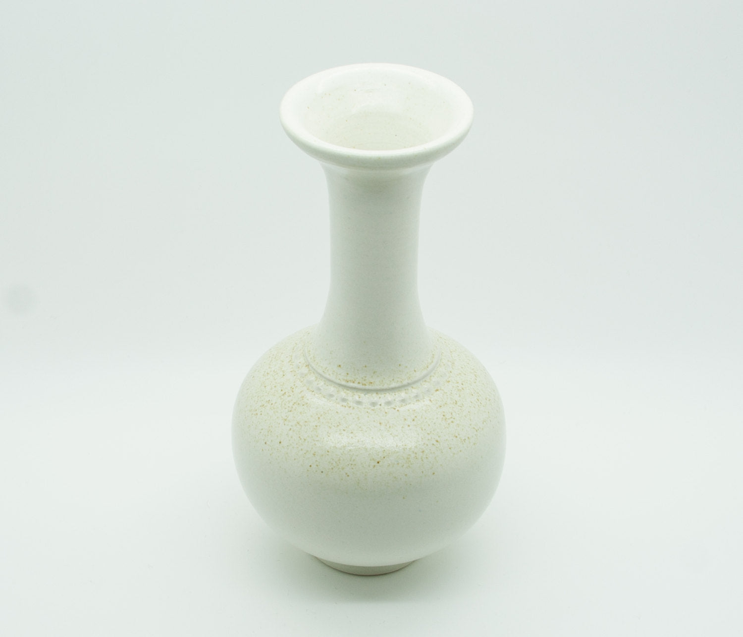 OTTO KLAESSON Höganäs Specled White Glazed Stoneware Vase Mollaris.com 