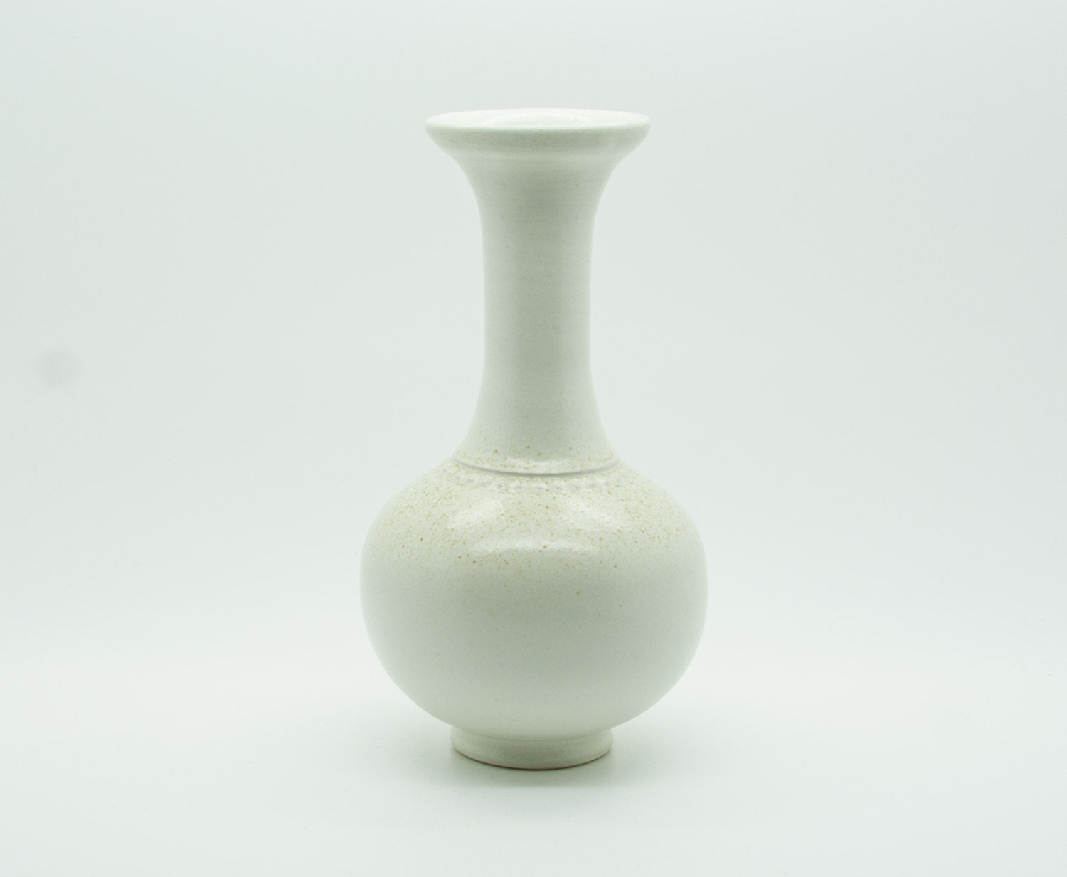 OTTO KLAESSON Höganäs Specled White Glazed Stoneware Vase Mollaris.com 