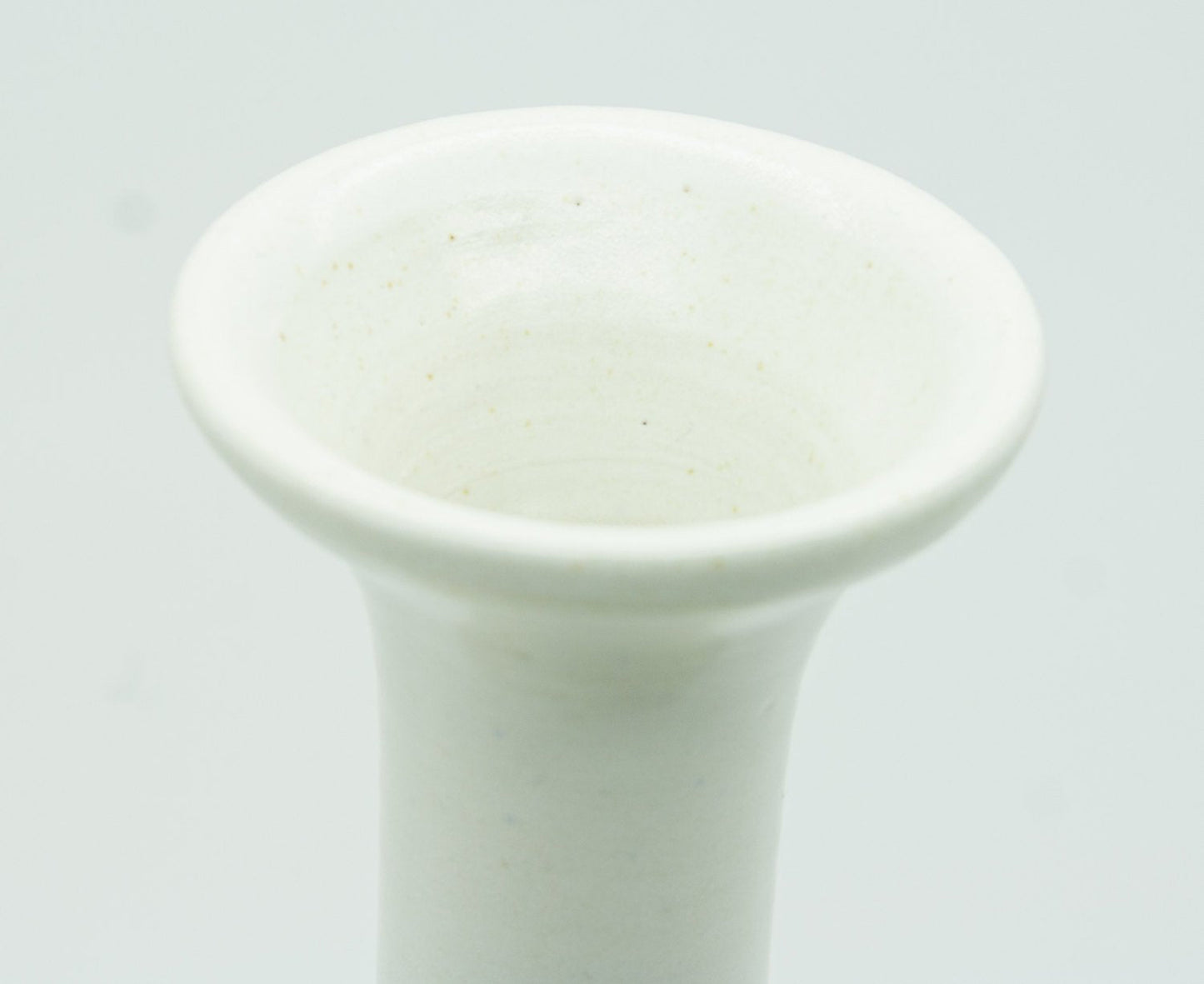 OTTO KLAESSON Höganäs Specled White Glazed Stoneware Vase Mollaris.com 
