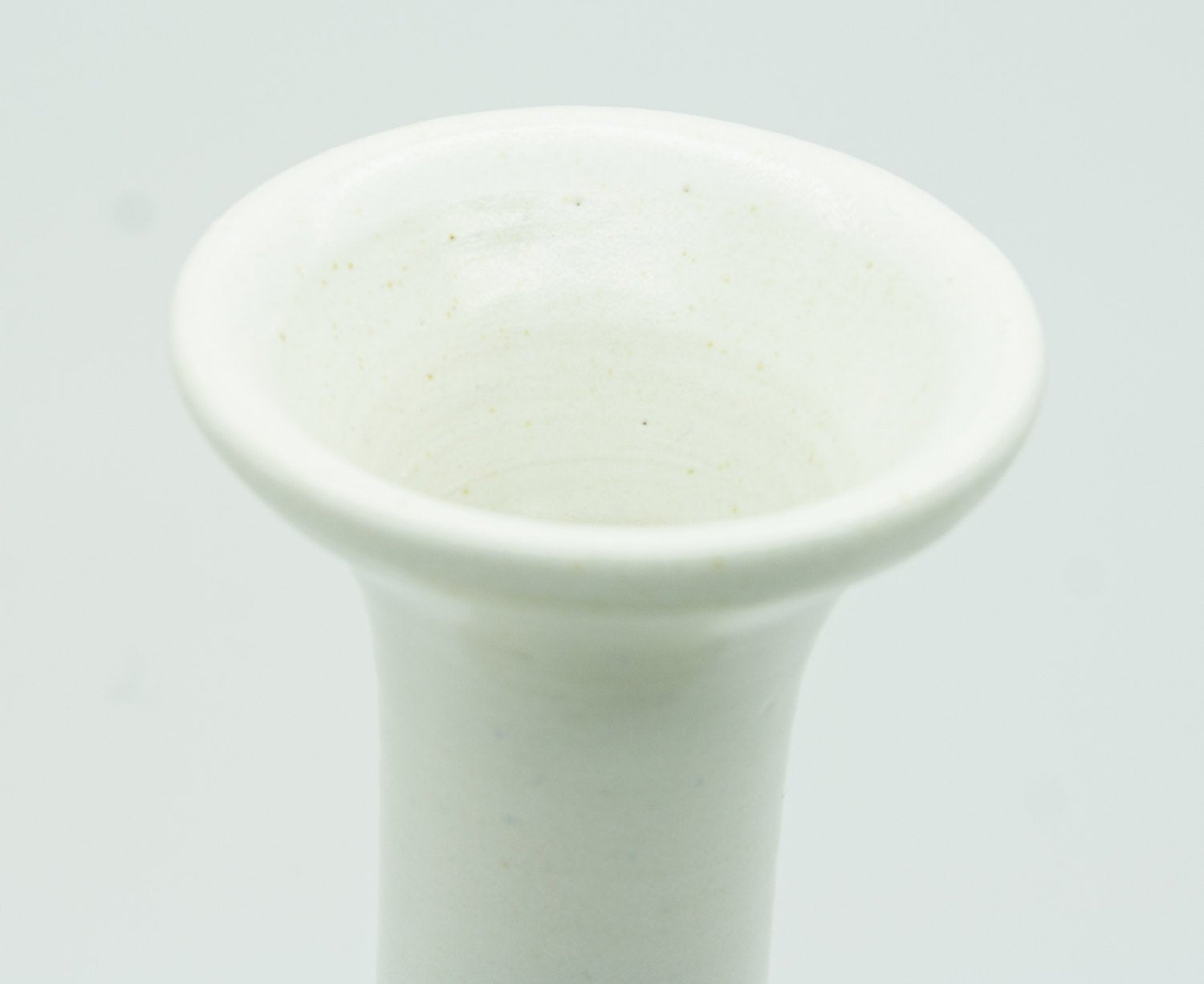 OTTO KLAESSON Höganäs Specled White Glazed Stoneware Vase Mollaris.com 