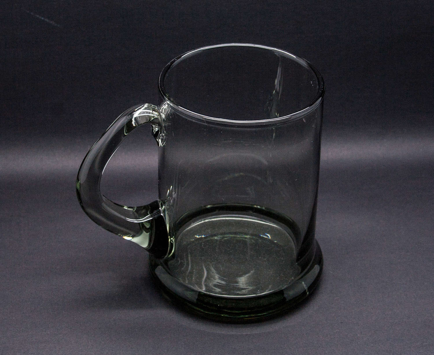 PER LÜTKEN Holmegaard ØLHUND Smokey Glass Mug Mollaris.com 