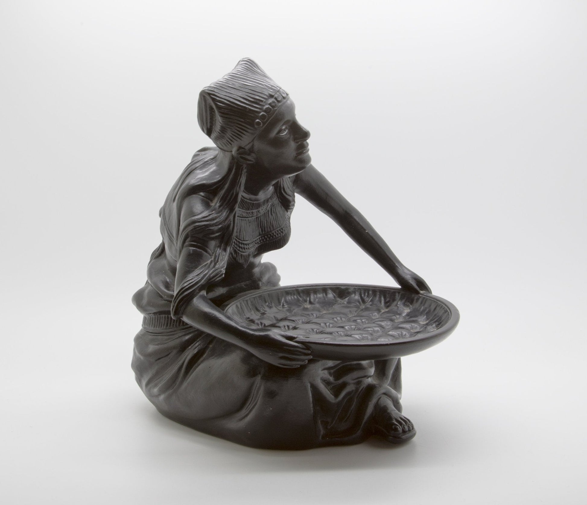 SØHOLM Black Terracotta Rice Cleaning Lady Sculpture Mollaris.com 