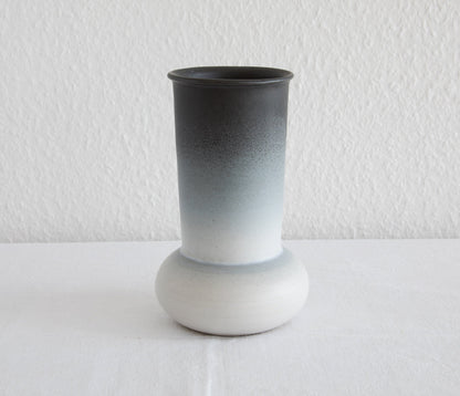 WÜRTZ Ceramics Contemporary Black Grey Gradient-Glazed Stoneware Vase Mollaris.com 
