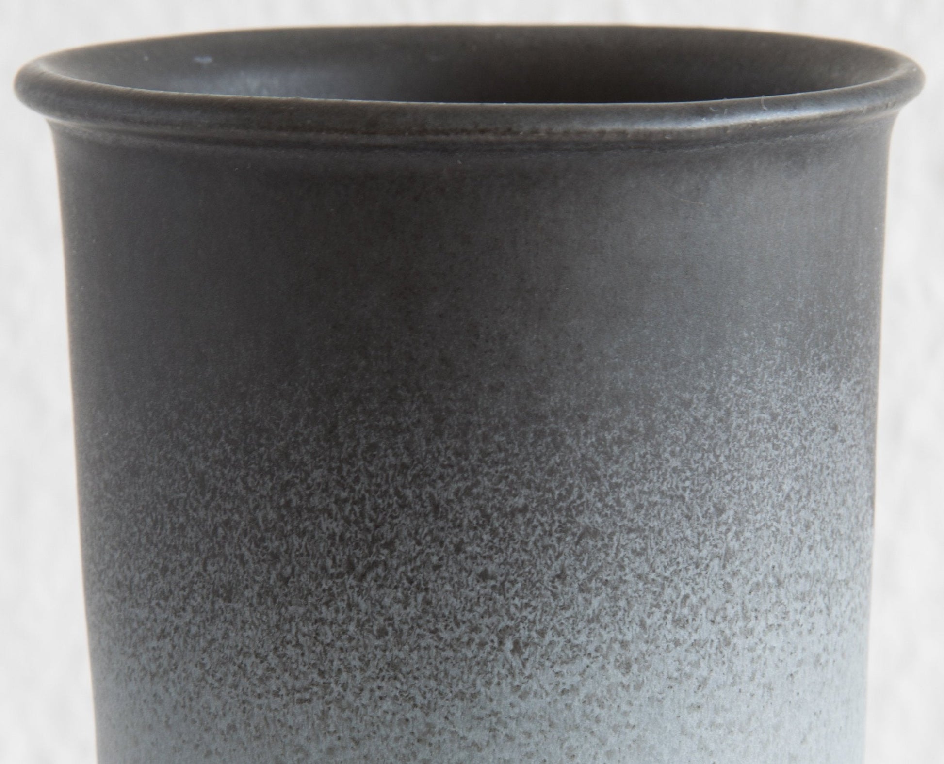 WÜRTZ Ceramics Contemporary Black Grey Gradient-Glazed Stoneware Vase Mollaris.com 